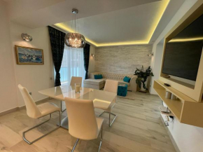 Royalty Sea Apartments